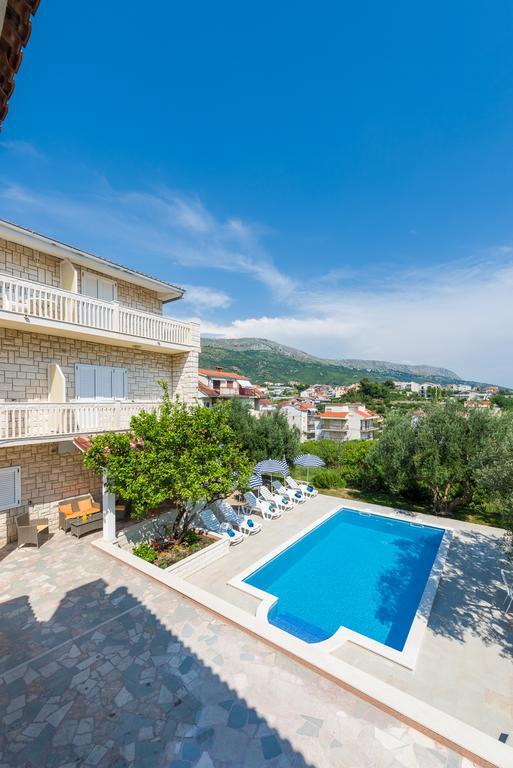 Villa Tomasovic With Pool In Podstrana Exterior photo