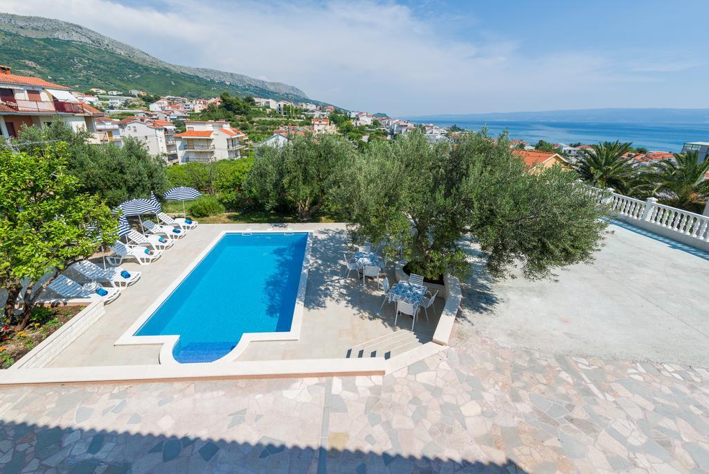 Villa Tomasovic With Pool In Podstrana Exterior photo
